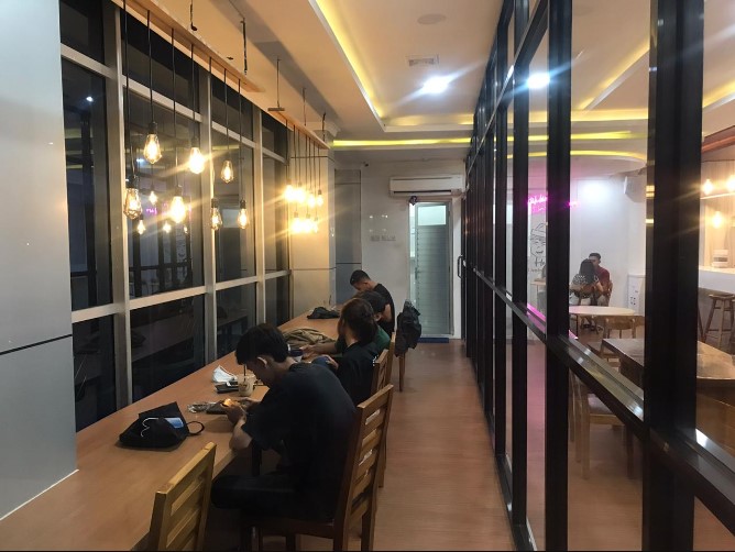 cafe di demak, coffee shop di demak, resto di demak, rumah makan di demak, tempat hangout di demak, tempat kongkow di demak, tempat ngopi di demak, tempat nongkrong di demak, warung kopi di demak, top 33+ cafe tempat nongkrong di demak hits, coffee shop buat hangout!