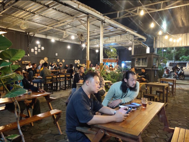 cafe di demak, coffee shop di demak, resto di demak, rumah makan di demak, tempat hangout di demak, tempat kongkow di demak, tempat ngopi di demak, tempat nongkrong di demak, warung kopi di demak, top 33+ cafe tempat nongkrong di demak hits, coffee shop buat hangout!