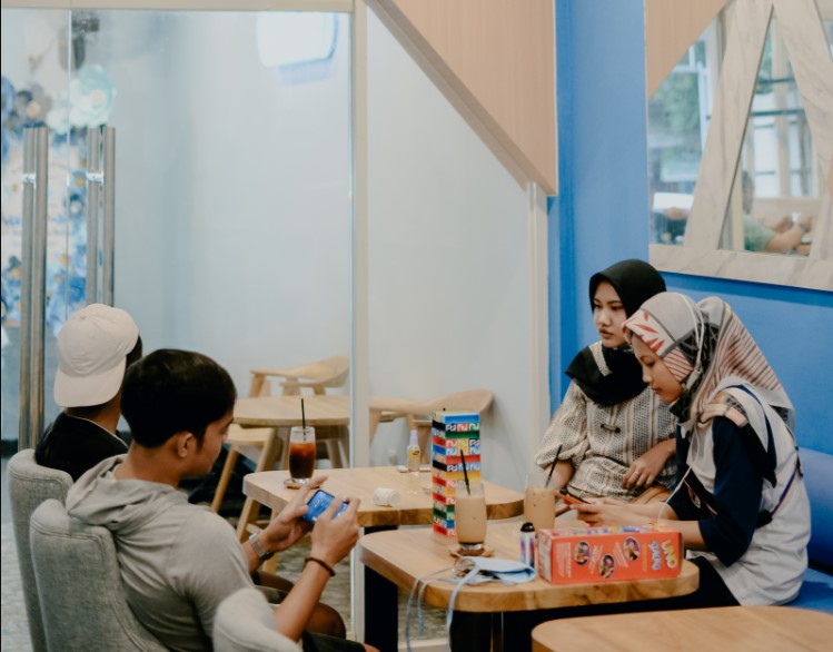 cafe di demak, coffee shop di demak, resto di demak, rumah makan di demak, tempat hangout di demak, tempat kongkow di demak, tempat ngopi di demak, tempat nongkrong di demak, warung kopi di demak, top 33+ cafe tempat nongkrong di demak hits, coffee shop buat hangout!