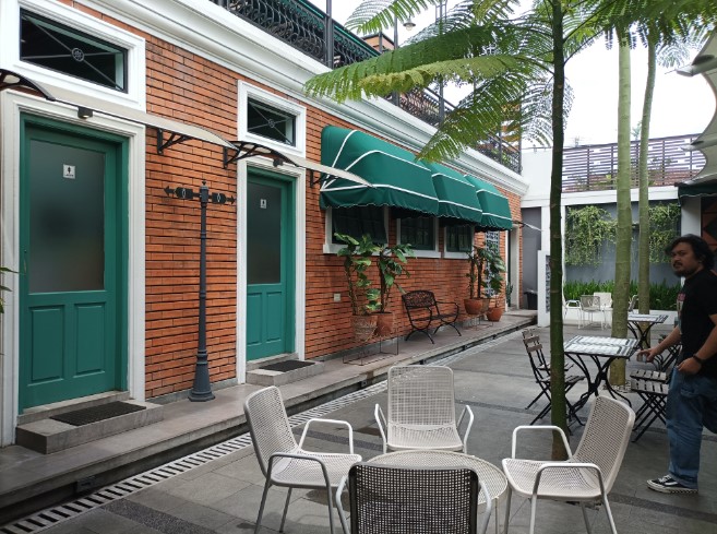 cafe 24 jam di tasikmalaya, cafe di tasikmalaya, cafe hits di tasikmalaya, coffee shop di tasikmalaya, coffeeshop di tasikmalaya, resto di tasikmalaya, tempat hangout di tasikmalaya, tempat kongkow di tasikmalaya, tempat makan di tasikmalaya, tempat ngopi di tasikmalaya, tempat nongkrong di tasikmalaya, warung kopi di tasikmalaya, top 33+ cafe tempat nongkrong di tasikmalaya hits, coffee shop cozy!