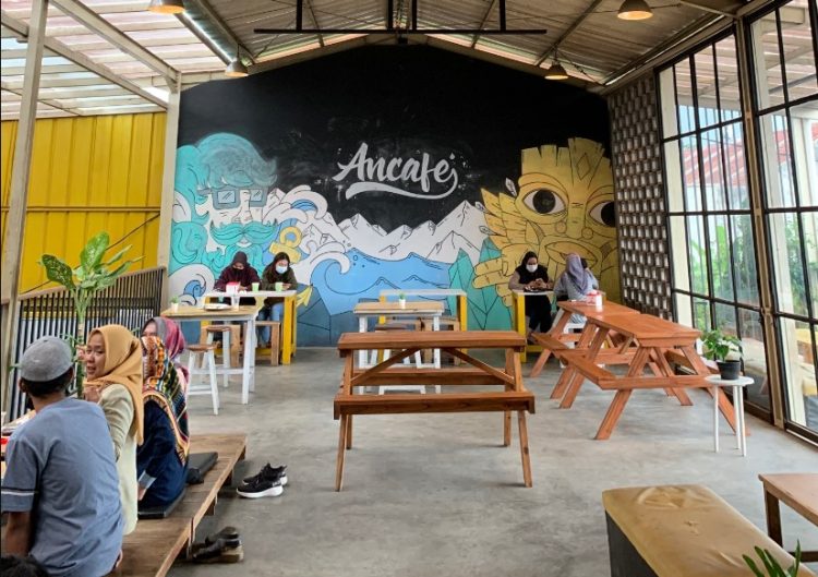 cafe 24 jam di tasikmalaya, cafe di tasikmalaya, cafe hits di tasikmalaya, coffee shop di tasikmalaya, coffeeshop di tasikmalaya, resto di tasikmalaya, tempat hangout di tasikmalaya, tempat kongkow di tasikmalaya, tempat makan di tasikmalaya, tempat ngopi di tasikmalaya, tempat nongkrong di tasikmalaya, warung kopi di tasikmalaya, top 33+ cafe tempat nongkrong di tasikmalaya hits, coffee shop cozy!