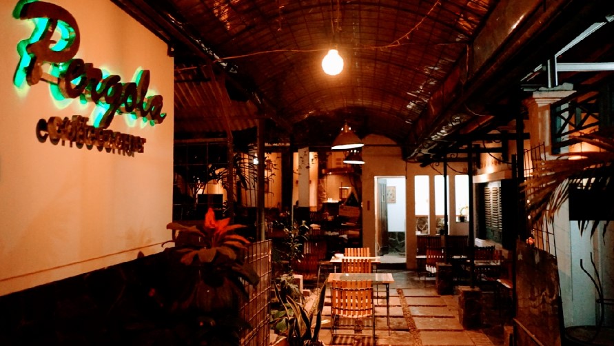 cafe 24 jam di tasikmalaya, cafe di tasikmalaya, cafe hits di tasikmalaya, coffee shop di tasikmalaya, coffeeshop di tasikmalaya, resto di tasikmalaya, tempat hangout di tasikmalaya, tempat kongkow di tasikmalaya, tempat makan di tasikmalaya, tempat ngopi di tasikmalaya, tempat nongkrong di tasikmalaya, warung kopi di tasikmalaya, top 33+ cafe tempat nongkrong di tasikmalaya hits, coffee shop cozy!