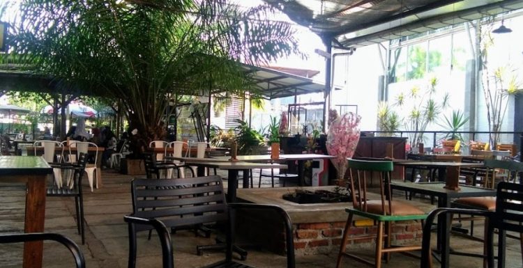 cafe di cianjur, kafe di cianjur, restaurant di cianjur, resto di cianjur, tempat hits di cianjur, tempat instagramable di cianjur, tempat kongkow di cianjur, tempat makan di cianjur, tempat makan enak di cianjur, tempat nongkrong di cianjur, top 35+ cafe tempat nongkrong di cianjur hits & cozy, resto buat kongkow
