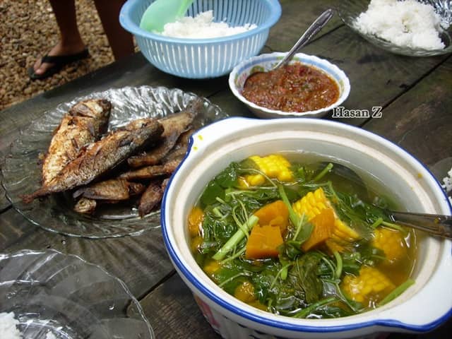 cemilan khas kalimantan selatan, jajanan pasar khas kalsel, jajanan pasar khas makassar, kuliner khas kalimantan selatan, kuliner khas kalsel, kuliner tradisional kalimantan selatan, makanan khas kalimantan selatan, makanan khas kalsel, makanan tradisional kalimantan selatan, top 35+ makanan khas kalimantan selatan legendaris & terkenal yang wajib dicoba