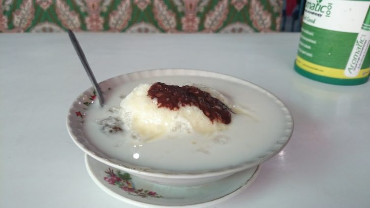 buah tangan khas banyumas, cemilan khas banyumas, cinderamata khas banyumas, jajanan khas banyumas, kudapan khas banyumas, makanan khas banyumas, oleh-oleh khas banyumas, souvenir khas banyumas, top 36+ oleh-oleh khas banyumas yang wajib dibeli, makanan, souvenir dll