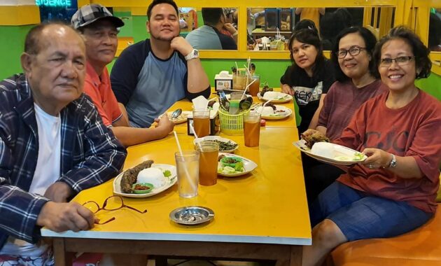 top 40+ referensi tempat makan terkenal enak di wilayah depok, manakah yang punya playground?