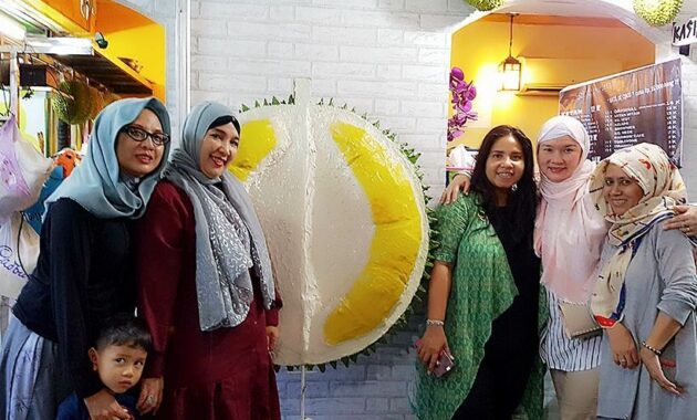 top 40+ referensi tempat makan terkenal enak di wilayah depok, manakah yang punya playground?