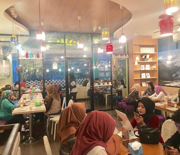 agri cafe, agri park, asinan jagung bakar, ayam goreng aroma, bapatong, bir kocok, bogor, cungkring, dbc, death by chocolate, death by chocolate &amp; spaghetti, kedai kita, kuliner, kuliner bogor, kuliner bogor yang enak, lasagna gulung, macaroni panggang, makan di bogor, makanan enak di bogor, momo milk, pia apple pie, pizza kayu bakar, pizza kayu bakar kedai kita, restoran di bogor, rumah cupcakes, rumah cupcakes &amp; bbq, rumah makan di bogor, sop buah pak ewok, tempa twisata kuliner di bogor, tempat makan di bogor, tempat nongkrong di bogor, tempat wisata, tempat wisata kuliner, tempat wisata kuliner di bogor, waroeng taman, wisata bogor, wisata kuliner bogor, wisata kuliner di bogor, top 40+ tempat wisata kuliner di bogor paling terkenal & legend, makan enak!