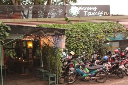 agri cafe, agri park, asinan jagung bakar, ayam goreng aroma, bapatong, bir kocok, bogor, cungkring, dbc, death by chocolate, death by chocolate &amp; spaghetti, kedai kita, kuliner, kuliner bogor, kuliner bogor yang enak, lasagna gulung, macaroni panggang, makan di bogor, makanan enak di bogor, momo milk, pia apple pie, pizza kayu bakar, pizza kayu bakar kedai kita, restoran di bogor, rumah cupcakes, rumah cupcakes &amp; bbq, rumah makan di bogor, sop buah pak ewok, tempa twisata kuliner di bogor, tempat makan di bogor, tempat nongkrong di bogor, tempat wisata, tempat wisata kuliner, tempat wisata kuliner di bogor, waroeng taman, wisata bogor, wisata kuliner bogor, wisata kuliner di bogor, top 40+ tempat wisata kuliner di bogor paling terkenal & legend, makan enak!