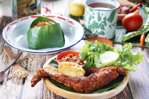 agri cafe, agri park, asinan jagung bakar, ayam goreng aroma, bapatong, bir kocok, bogor, cungkring, dbc, death by chocolate, death by chocolate &amp; spaghetti, kedai kita, kuliner, kuliner bogor, kuliner bogor yang enak, lasagna gulung, macaroni panggang, makan di bogor, makanan enak di bogor, momo milk, pia apple pie, pizza kayu bakar, pizza kayu bakar kedai kita, restoran di bogor, rumah cupcakes, rumah cupcakes &amp; bbq, rumah makan di bogor, sop buah pak ewok, tempa twisata kuliner di bogor, tempat makan di bogor, tempat nongkrong di bogor, tempat wisata, tempat wisata kuliner, tempat wisata kuliner di bogor, waroeng taman, wisata bogor, wisata kuliner bogor, wisata kuliner di bogor, top 40+ tempat wisata kuliner di bogor paling terkenal & legend, makan enak!