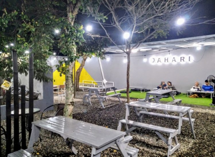 cafe di cimahi, kafe di cimahi, resto di cimahi, tempat kongkow di cimahi, tempat nongkrong di cimahi, top 45+ cafe di cimahi paling hits yang asyik jadi tempat nongkrong