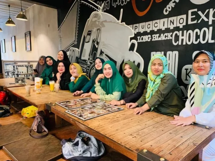 cafe di cimahi, kafe di cimahi, resto di cimahi, tempat kongkow di cimahi, tempat nongkrong di cimahi, top 45+ cafe di cimahi paling hits yang asyik jadi tempat nongkrong