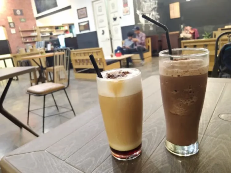 cafe di cimahi, kafe di cimahi, resto di cimahi, tempat kongkow di cimahi, tempat nongkrong di cimahi, top 45+ cafe di cimahi paling hits yang asyik jadi tempat nongkrong
