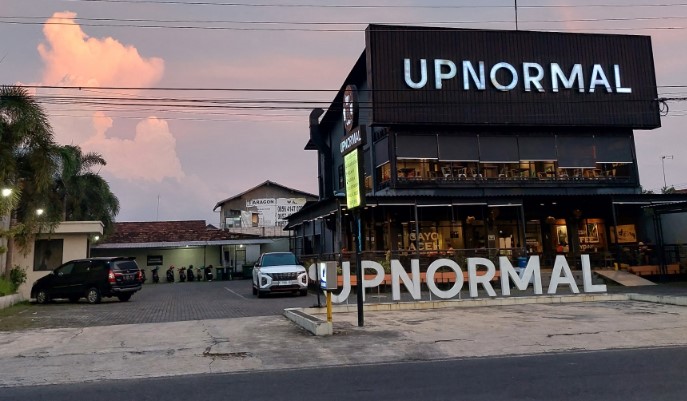 cafe 24 jam di kudus, cafe di kudus, cafe hits di kudus, coffee shop di kudus, kafe di kudus, resto di kudus, rumah makan di kudus, tempat hangout di kudus, tempat kongkow di kudus, tempat makan di kudus, tempat ngopi di kudus, tempat nongkrong di kudus, warung kopi di kudus, top 46+ cafe tempat nongkrong di kudus hits, coffee shop, resto cozy!