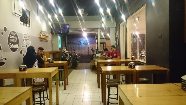 cafe 24 jam di kudus, cafe di kudus, cafe hits di kudus, coffee shop di kudus, kafe di kudus, resto di kudus, rumah makan di kudus, tempat hangout di kudus, tempat kongkow di kudus, tempat makan di kudus, tempat ngopi di kudus, tempat nongkrong di kudus, warung kopi di kudus, top 46+ cafe tempat nongkrong di kudus hits, coffee shop, resto cozy!