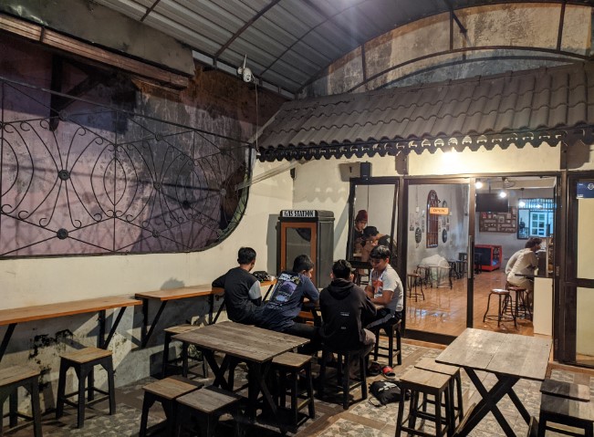 cafe 24 jam di kudus, cafe di kudus, cafe hits di kudus, coffee shop di kudus, kafe di kudus, resto di kudus, rumah makan di kudus, tempat hangout di kudus, tempat kongkow di kudus, tempat makan di kudus, tempat ngopi di kudus, tempat nongkrong di kudus, warung kopi di kudus, top 46+ cafe tempat nongkrong di kudus hits, coffee shop, resto cozy!
