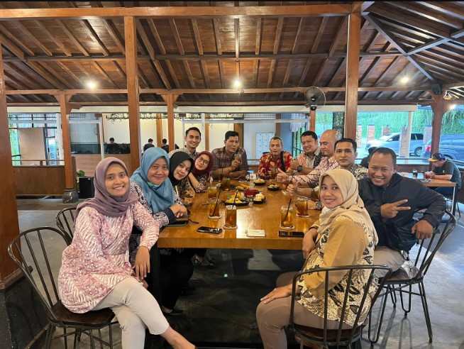 cafe 24 jam di kudus, cafe di kudus, cafe hits di kudus, coffee shop di kudus, kafe di kudus, resto di kudus, rumah makan di kudus, tempat hangout di kudus, tempat kongkow di kudus, tempat makan di kudus, tempat ngopi di kudus, tempat nongkrong di kudus, warung kopi di kudus, top 46+ cafe tempat nongkrong di kudus hits, coffee shop, resto cozy!