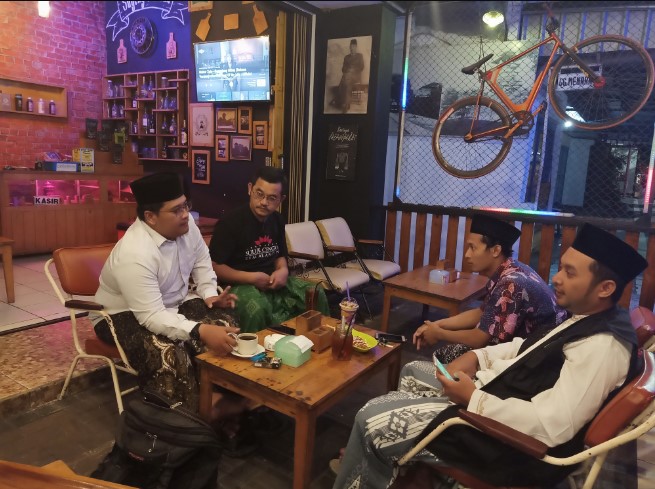 cafe 24 jam di kudus, cafe di kudus, cafe hits di kudus, coffee shop di kudus, kafe di kudus, resto di kudus, rumah makan di kudus, tempat hangout di kudus, tempat kongkow di kudus, tempat makan di kudus, tempat ngopi di kudus, tempat nongkrong di kudus, warung kopi di kudus, top 46+ cafe tempat nongkrong di kudus hits, coffee shop, resto cozy!