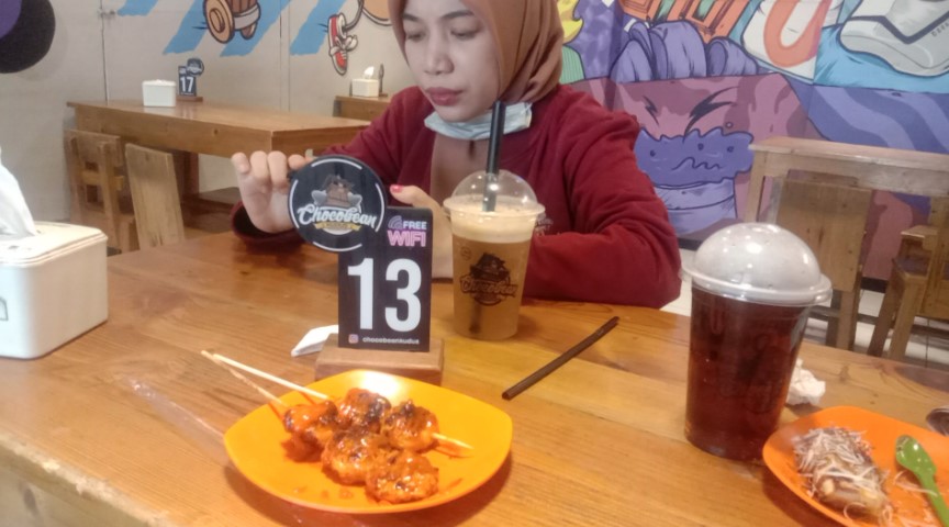 cafe 24 jam di kudus, cafe di kudus, cafe hits di kudus, coffee shop di kudus, kafe di kudus, resto di kudus, rumah makan di kudus, tempat hangout di kudus, tempat kongkow di kudus, tempat makan di kudus, tempat ngopi di kudus, tempat nongkrong di kudus, warung kopi di kudus, top 46+ cafe tempat nongkrong di kudus hits, coffee shop, resto cozy!