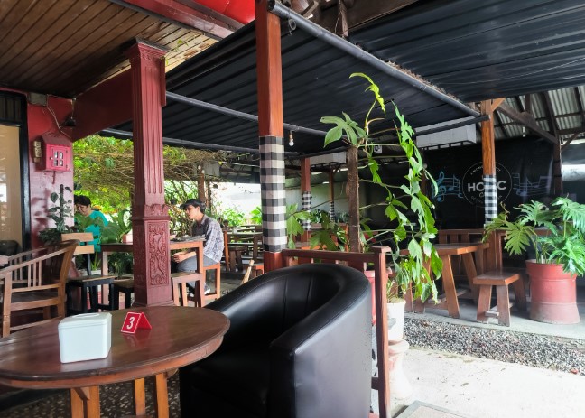 cafe 24 jam di klaten, cafe di klaten, coffee shop di klaten, resto di klaten, rumah makan di klaten, tempat kongkow di klaten, tempat makan di klaten, tempat ngopi di klaten, tempat nongkrong di klaten, warung kopi di klaten, top 49+ cafe tempat nongkrong di klaten hits, coffee shop cozy buat kongkow