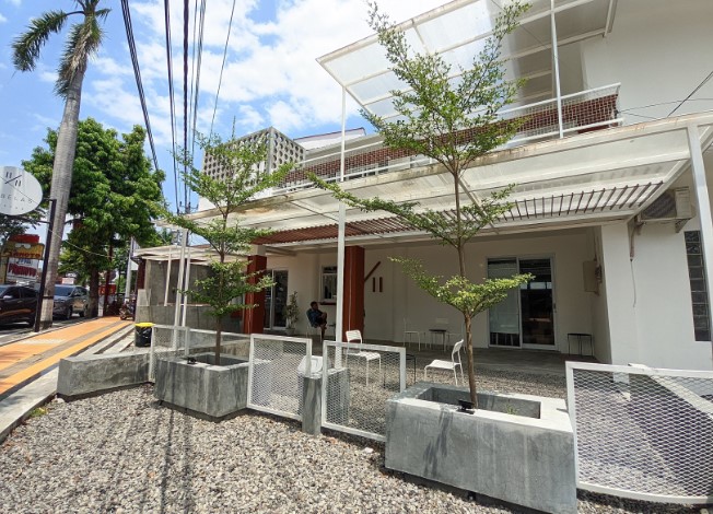 cafe 24 jam di klaten, cafe di klaten, coffee shop di klaten, resto di klaten, rumah makan di klaten, tempat kongkow di klaten, tempat makan di klaten, tempat ngopi di klaten, tempat nongkrong di klaten, warung kopi di klaten, top 49+ cafe tempat nongkrong di klaten hits, coffee shop cozy buat kongkow