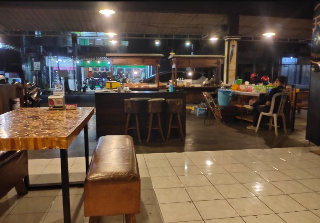 cafe 24 jam di klaten, cafe di klaten, coffee shop di klaten, resto di klaten, rumah makan di klaten, tempat kongkow di klaten, tempat makan di klaten, tempat ngopi di klaten, tempat nongkrong di klaten, warung kopi di klaten, top 49+ cafe tempat nongkrong di klaten hits, coffee shop cozy buat kongkow