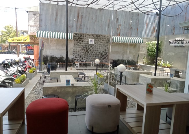 cafe 24 jam di klaten, cafe di klaten, coffee shop di klaten, resto di klaten, rumah makan di klaten, tempat kongkow di klaten, tempat makan di klaten, tempat ngopi di klaten, tempat nongkrong di klaten, warung kopi di klaten, top 49+ cafe tempat nongkrong di klaten hits, coffee shop cozy buat kongkow