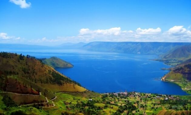 top 5+ rekomendasi wisata danau terluas dan terdalam di asia tenggara, indonesia termasuk salah satunya, 1. Danau Matano, 2. Danau Toba, 3. Danau Tonle Sap, 4. Danau Taal, 5. Danau Gunung 7