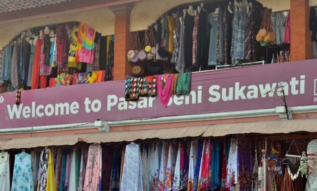 top 6+ cara menawar di pasar seni sukawati bali, Letak Dimana , Jam Buka, Fasilitas Yang Ada , Barang Yang Dijual, Cara Menawar 
