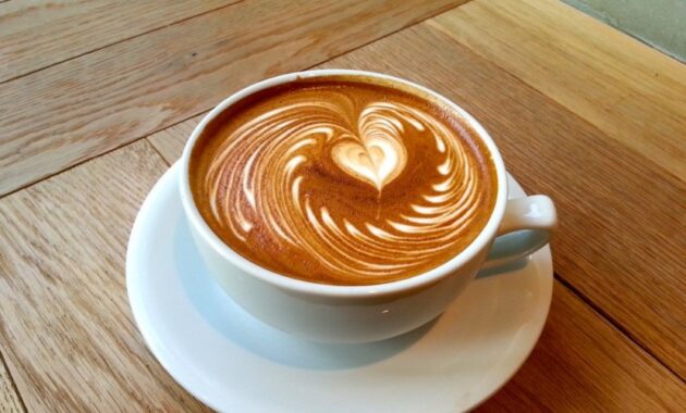 top 6+ daftar pilihan tempat ngopi paling enak di kediri yang cocok untuk nongki sambil kerja!