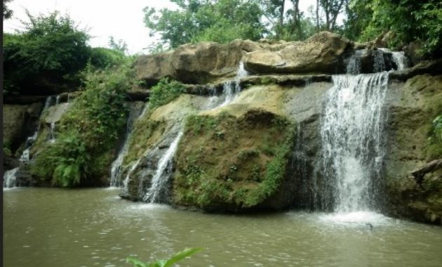 top 6+ daftar pilihan wisata air terjun terdekat dari daerah madura yang pesonanya sungguh menakjubkan