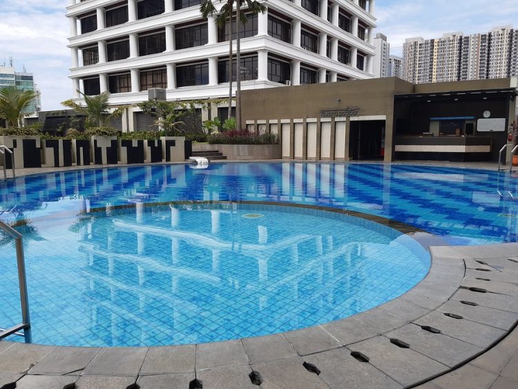 hotel dengan kolam renang di medan, hotel di medan, hotel di medan dengan kolam renang, hotel di medan terbaik, hotel murah di medan, hotel terbaik di medan, top 6+ hotel di medan dengan kolam renang terbaik & murah, dibawah 1 jutaan!
