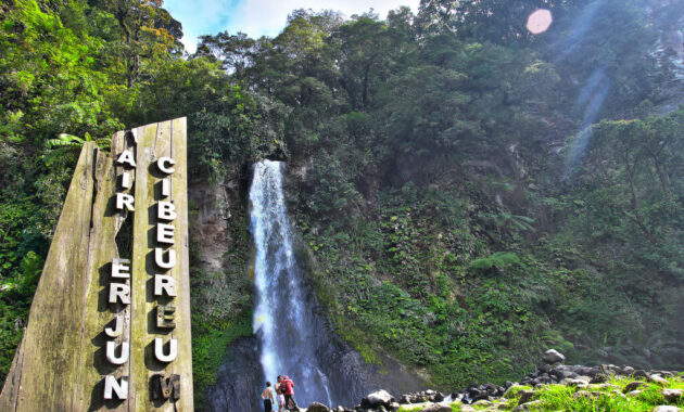 top 6+ rekomendasi wisata air terjun cantik di cianjur yang cantik dan mempesona ini lagi hits