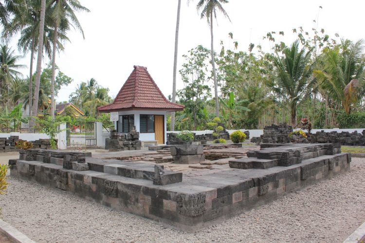 agrowisata karangsari, arung jeram soko, blitar, candi penataran, gua embultuk, istana gebang, pantai gondo mayit, pantai jolosutro, pantai tambakrejo, pemandian sumber udel, penangkaran rusa maliran, tempat wisata, tempat wisata di blitar, tempat wisata di jawa timur, wisata blitar, top 64+ tempat wisata di blitar terbaru & paling hits yang wajib dikunjungi