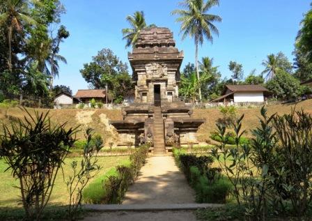 agrowisata karangsari, arung jeram soko, blitar, candi penataran, gua embultuk, istana gebang, pantai gondo mayit, pantai jolosutro, pantai tambakrejo, pemandian sumber udel, penangkaran rusa maliran, tempat wisata, tempat wisata di blitar, tempat wisata di jawa timur, wisata blitar, top 64+ tempat wisata di blitar terbaru & paling hits yang wajib dikunjungi
