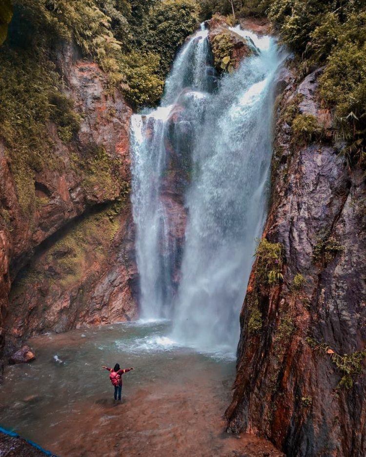 air terjun di trenggalek, alamat air terjun di trenggalek, jurug di trenggalek, keindahan air terjun di trenggalek, wisata air terjun di trenggalek, top 7+ air terjun di trenggalek paling indah & memukau, harga tiket & alamat lengkap!