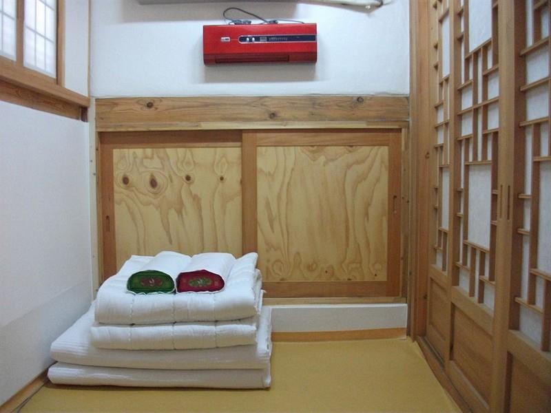 guesthouse murah di korsel, guesthouse murah di seoul, icos guesthouse, penginapan di seoul, penginapan hanok di seoul, penginapan murah di korea selatan, penginapan murah di seoul, top 7+ penginapan murah di seoul korsel terbaik, nginap seru di hanok!