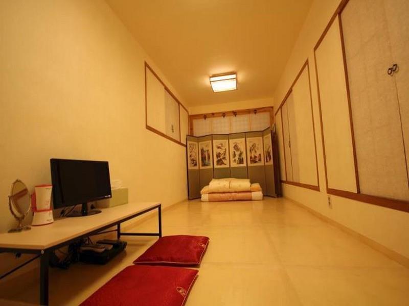 guesthouse murah di korsel, guesthouse murah di seoul, icos guesthouse, penginapan di seoul, penginapan hanok di seoul, penginapan murah di korea selatan, penginapan murah di seoul, top 7+ penginapan murah di seoul korsel terbaik, nginap seru di hanok!