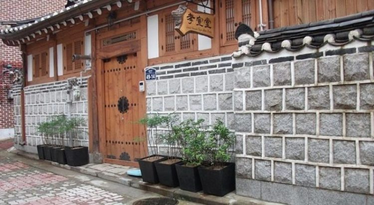 guesthouse murah di korsel, guesthouse murah di seoul, icos guesthouse, penginapan di seoul, penginapan hanok di seoul, penginapan murah di korea selatan, penginapan murah di seoul, top 7+ penginapan murah di seoul korsel terbaik, nginap seru di hanok!