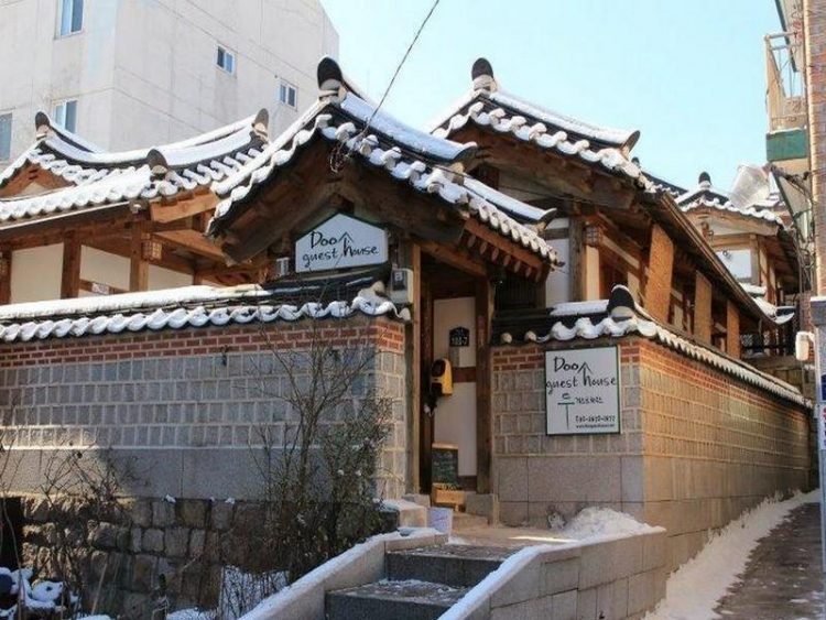 guesthouse murah di korsel, guesthouse murah di seoul, icos guesthouse, penginapan di seoul, penginapan hanok di seoul, penginapan murah di korea selatan, penginapan murah di seoul, top 7+ penginapan murah di seoul korsel terbaik, nginap seru di hanok!