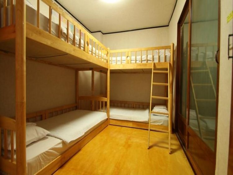 guesthouse murah di korsel, guesthouse murah di seoul, icos guesthouse, penginapan di seoul, penginapan hanok di seoul, penginapan murah di korea selatan, penginapan murah di seoul, top 7+ penginapan murah di seoul korsel terbaik, nginap seru di hanok!