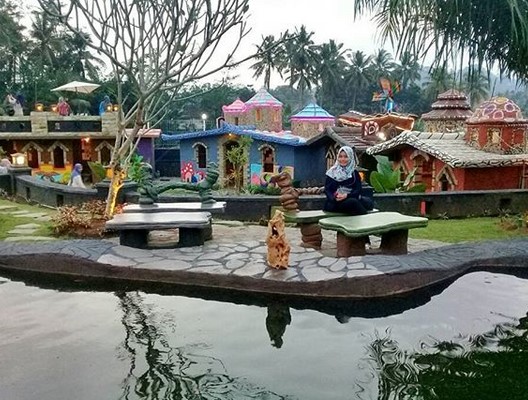 top 7+ rumah kurcaci di indonesia