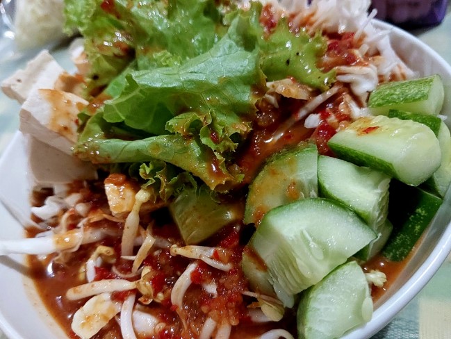 asinan betawi di jakarta timur, asinan betawi enak di jakarta timur, asinan betawi legendaris di jakarta timur, tempat makan asinan betawi di jakarta timur, warung asinan betawi di jakarta timur, top 8+ asinan betawi di jakarta timur paling enak & legendaris