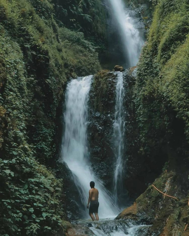 air terjun di cirebon, curug di cirebon, curug di cirebon dan sekitar, curug di dekat cirebon, curug indah di cirebon, curug terdekat dari cirebon, wisata air terjun di cirebon, wisata curug di cirebon, top 8+ curug di cirebon dan sekitar terdekat yang terbaik & terhits dikunjungi