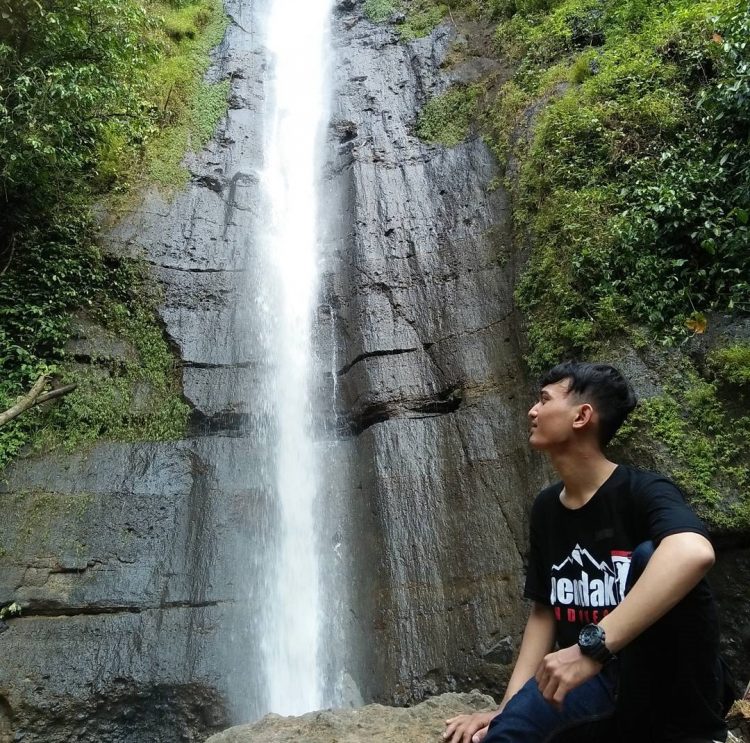 air terjun di purwakarta, curug di purwakarta, curug putri, curug terbaik di purwakarta, wisata air terjun di purwakarta, wisata alam di purwakarta, top 9+ curug di purwakarta paling hits & terbaik, air terjun paling indah