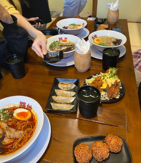ramen di bintaro, ramen enak di bintaro, ramen terbaru di bintaro, restoran ramen di bintaro, tempat makan ramen di bintaro, top 9+ restoran ramen di bintaro paling enak & populer, wajib cobain!