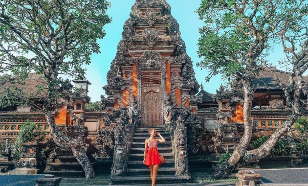 ubud palace bali
