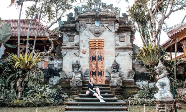 ubud palace bali