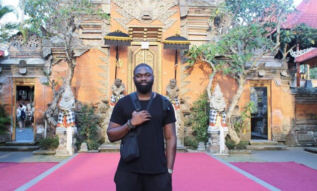 ubud palace bali