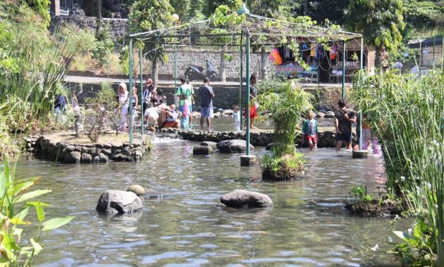 umbul tlatar, wisata kolam renang dan pemancingan asik di boyolali, Harga Tiket Masuk, Jalan Menuju Lokasi, Fasilitas, Pesona Umbul Tlatar